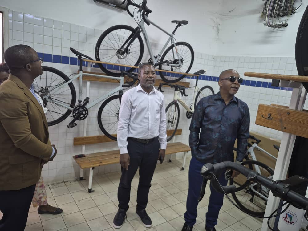 El presidente del COGE inicia con las visitas a las federaciones deportivas